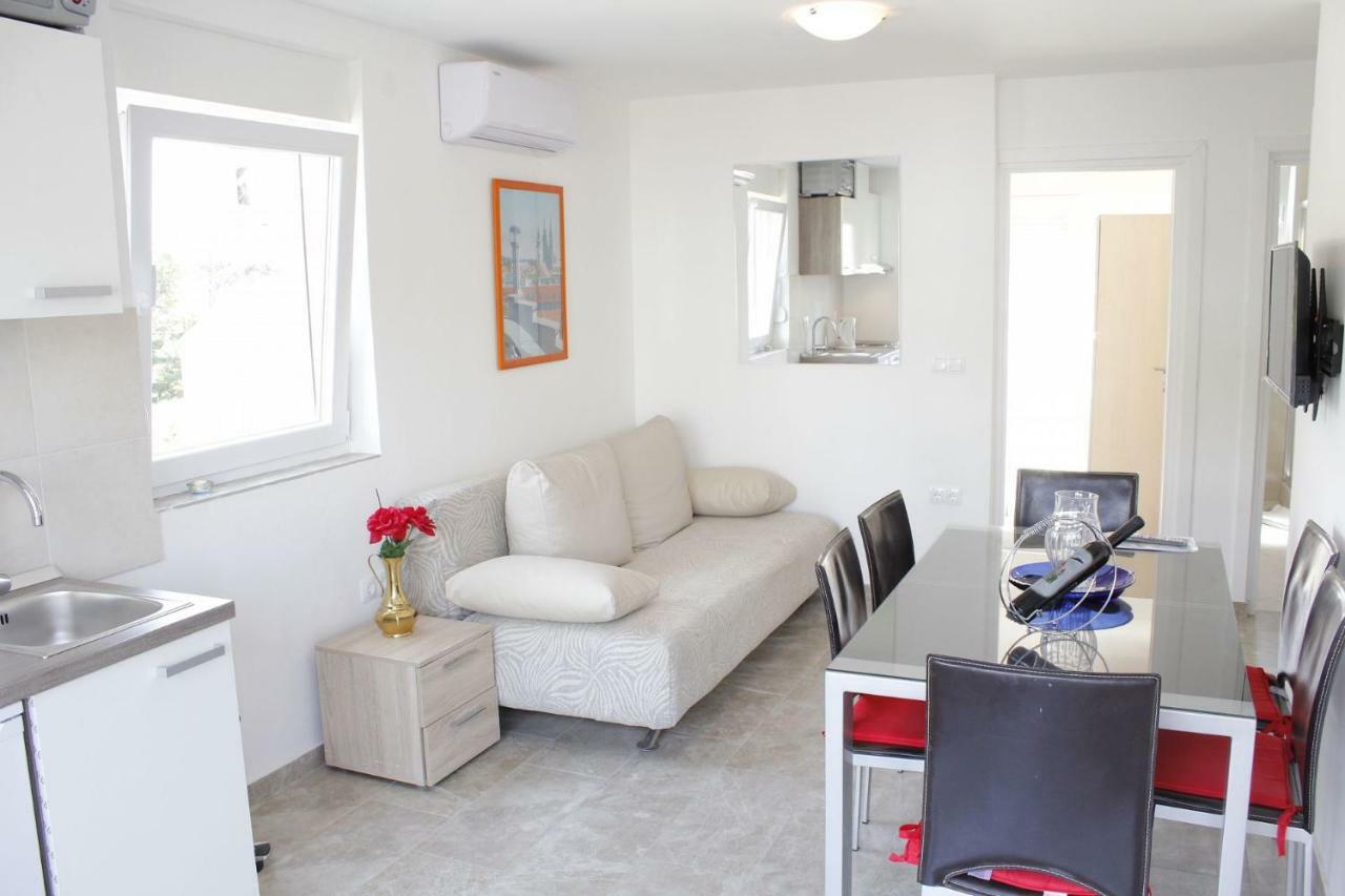 Pearl Of Novalja Apartment Exterior photo