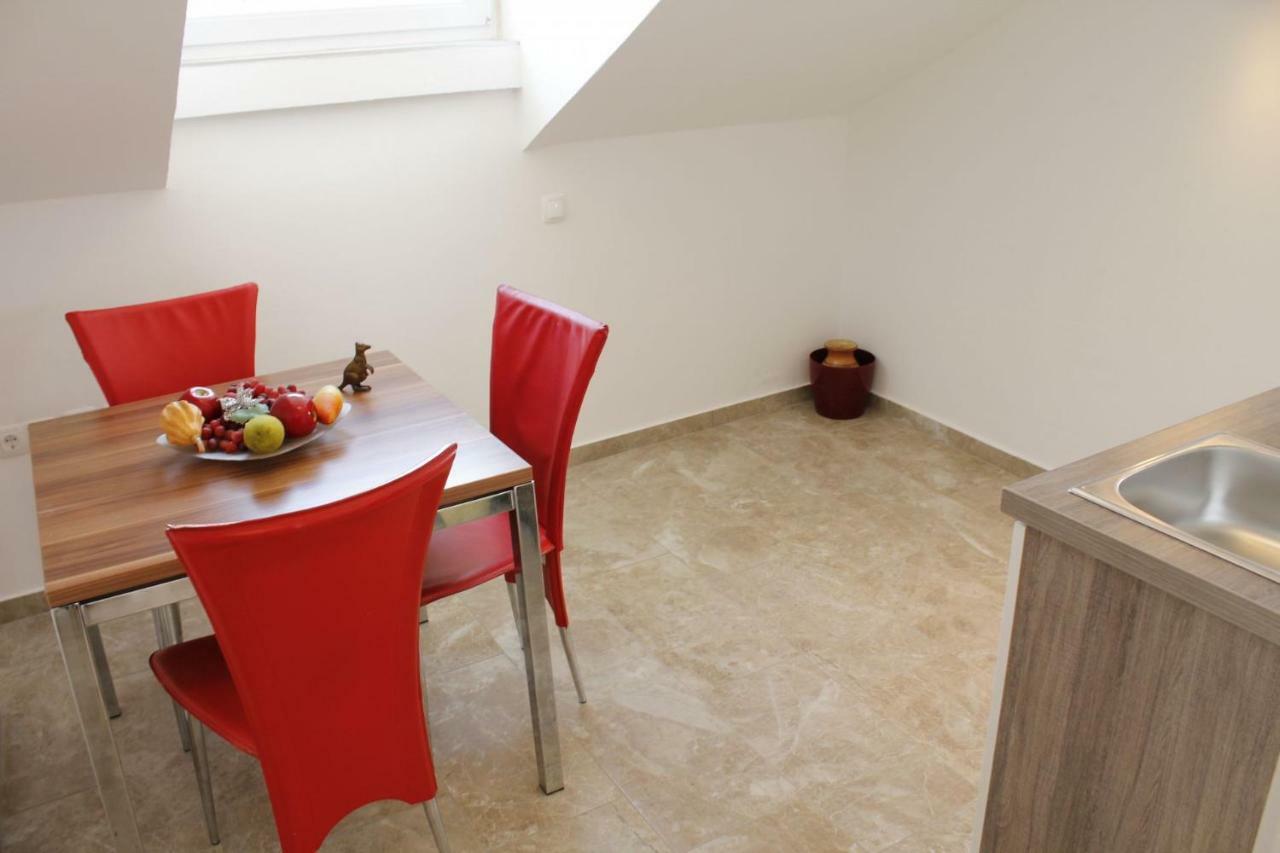 Pearl Of Novalja Apartment Exterior photo
