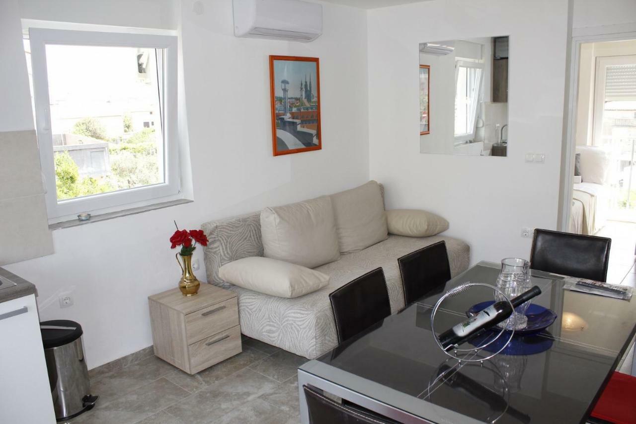 Pearl Of Novalja Apartment Exterior photo